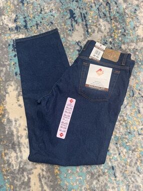 Relaxed Fit Men's Jeans in Deep Indigo